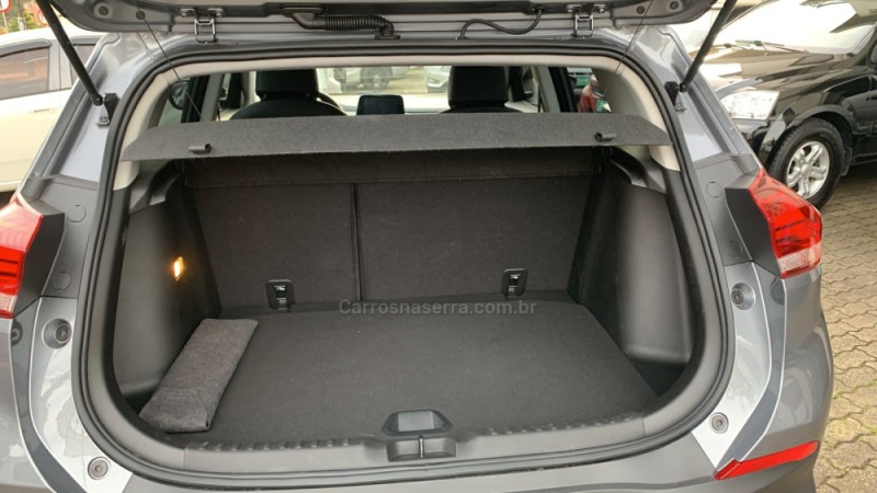 TRACKER 1.0 12V PREMIER TURBO FLEX 4P AUTOMÁTICO - 2022 - FARROUPILHA