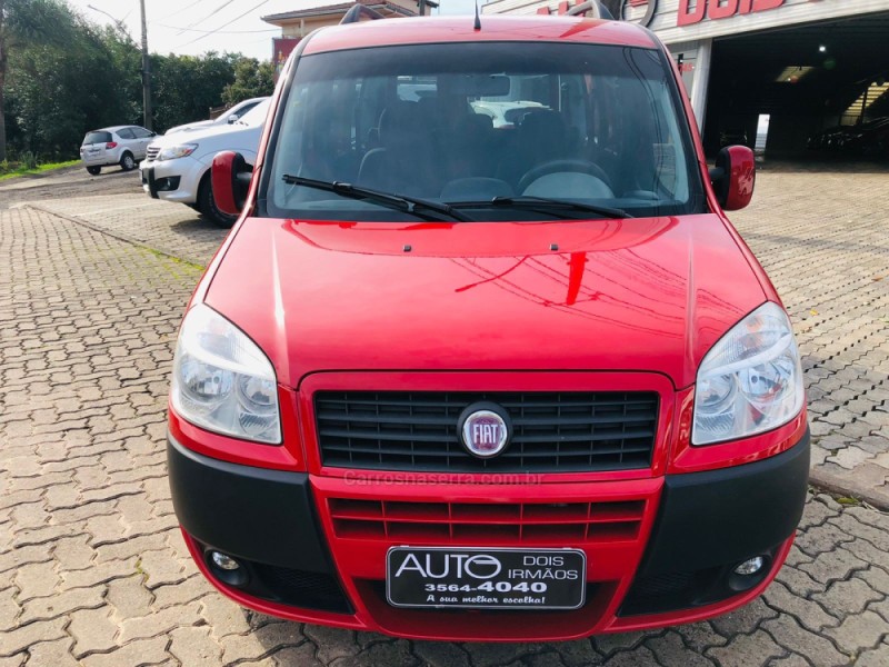 DOBLÓ 1.4 MPI ATTRACTIVE 8V FLEX 4P MANUAL 7 LUGARES - 2013 - DOIS IRMãOS