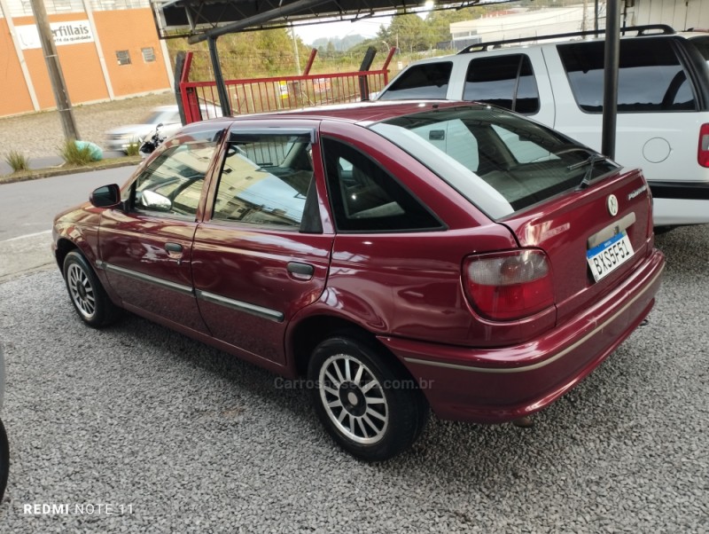 POINTER 1.8 GLI 8V GASOLINA 4P MANUAL - 1996 - CAXIAS DO SUL