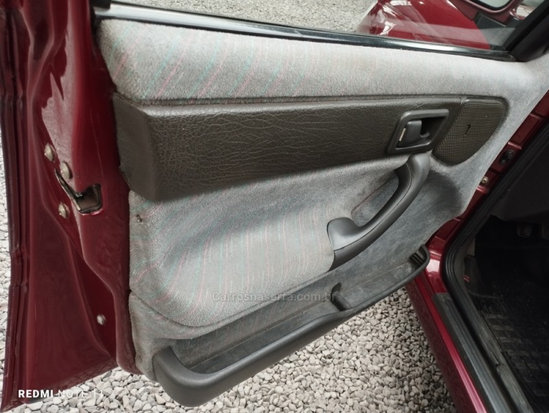 POINTER 1.8 GLI 8V GASOLINA 4P MANUAL - 1996 - CAXIAS DO SUL