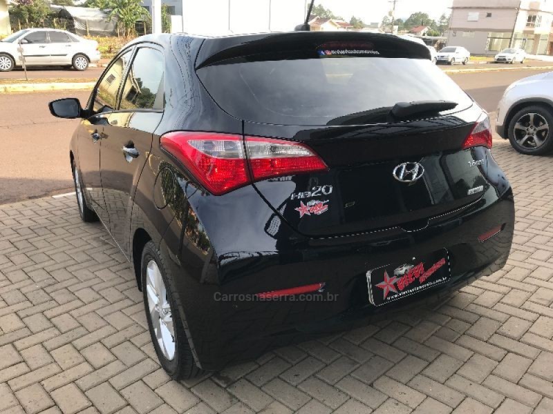 HB20 1.6 PREMIUM 16V FLEX 4P AUTOMÁTICO - 2014 - TEUTôNIA