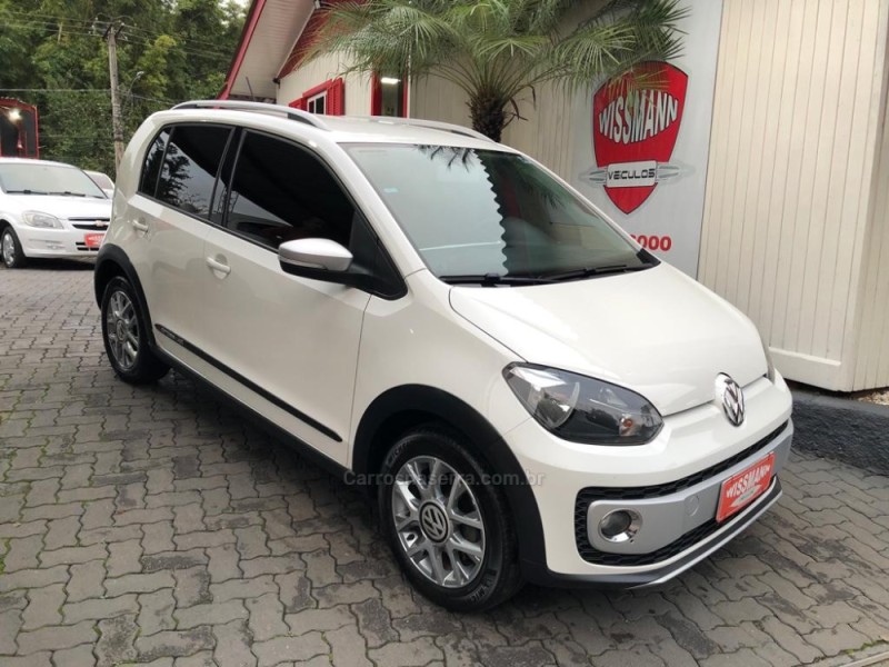 up 1.0 tsi cross 12v flex 4p manual 2017 tres coroas