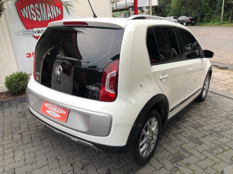 UP 1.0 TSI CROSS 12V FLEX 4P MANUAL - 2017 - TRêS COROAS