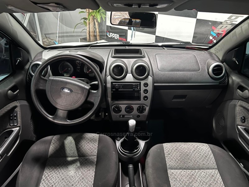 FIESTA 1.6 MPI 8V GASOLINA 4P MANUAL - 2013 - PORTãO