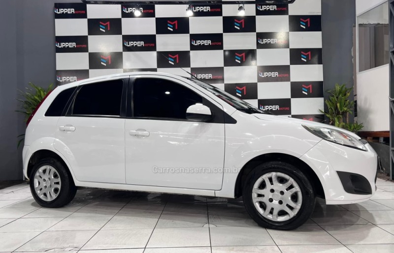 FIESTA 1.6 MPI 8V GASOLINA 4P MANUAL