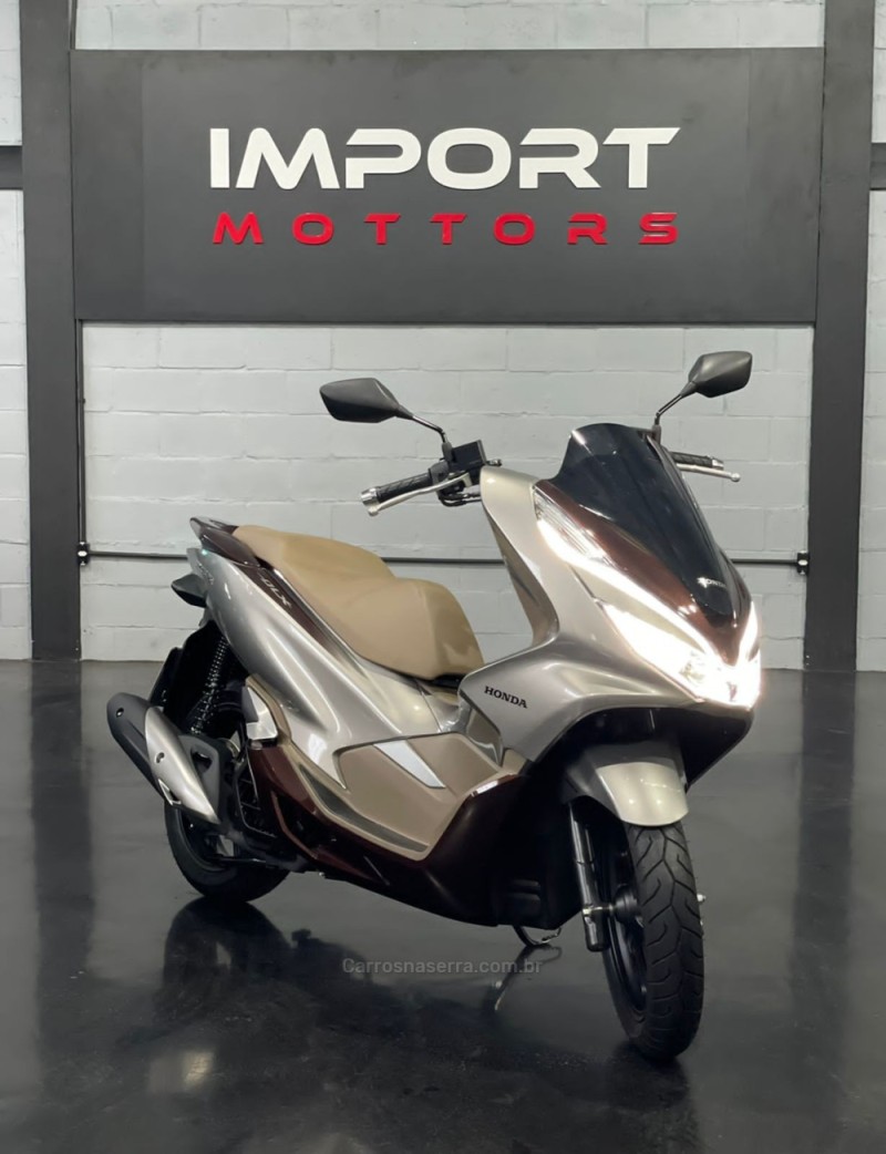 PCX DLX