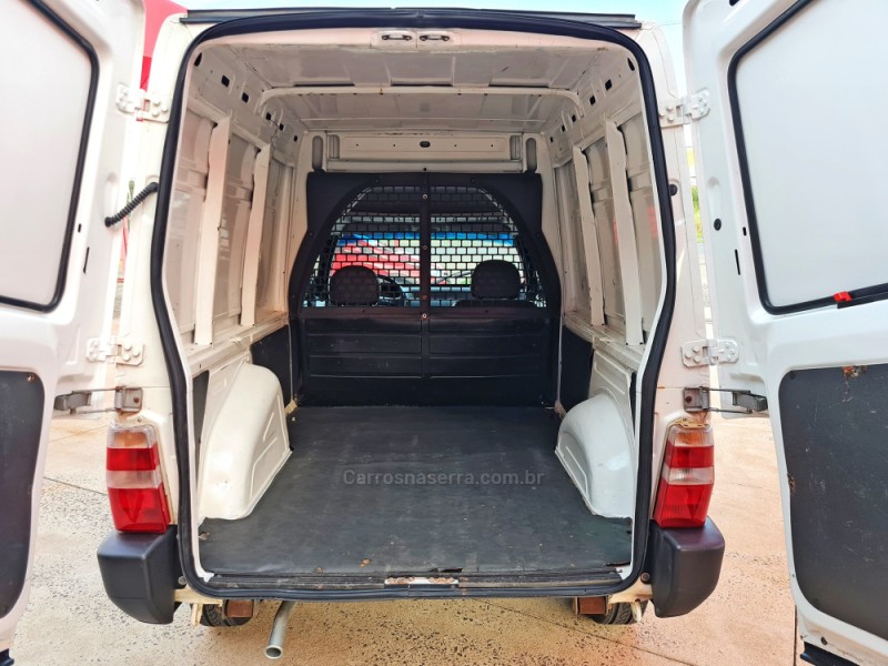 FIORINO 1.3 FURGÃO 8V GASOLINA 2P MANUAL - 2013 - SAPIRANGA