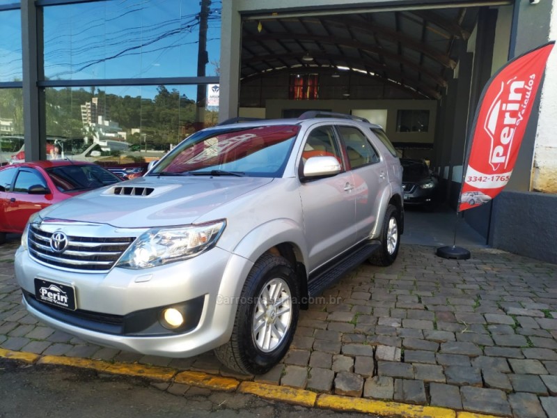 HILUX SW4 3.0 SRV 4X4 16V TURBO INTERCOOLER DIESEL 4P AUTOMÁTICO
