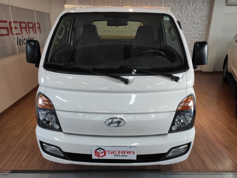 HR 2.5 LONGO COM CAÇAMBA 4X2 16V 130CV TURBO INTERCOOLER DIESEL 2P MANUAL - 2013 - CAXIAS DO SUL