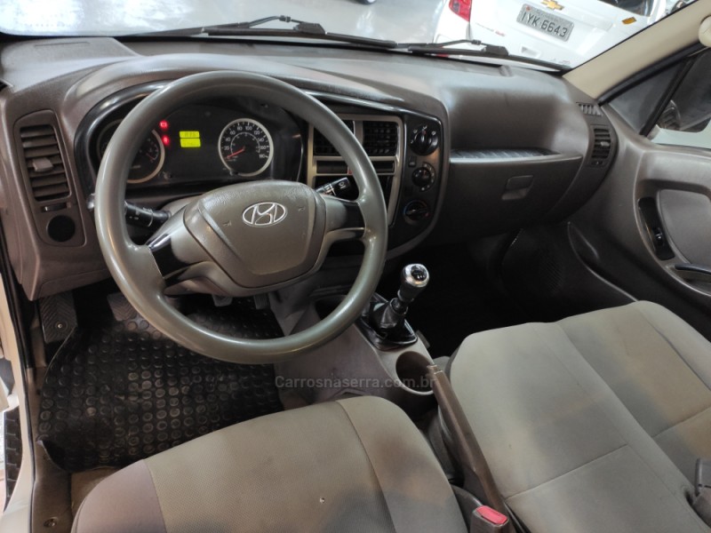 HR 2.5 LONGO COM CAÇAMBA 4X2 16V 130CV TURBO INTERCOOLER DIESEL 2P MANUAL - 2013 - CAXIAS DO SUL