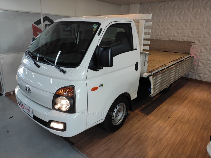 HR 2.5 LONGO COM CAÇAMBA 4X2 16V 130CV TURBO INTERCOOLER DIESEL 2P MANUAL - 2013 - CAXIAS DO SUL