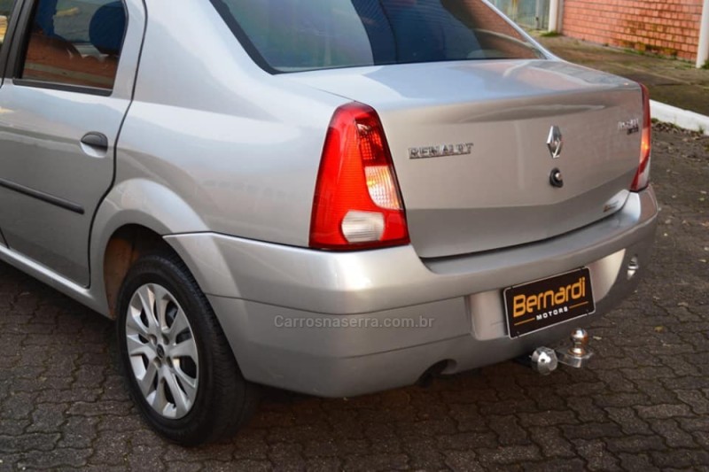 LOGAN 1.0 AUTHENTIQUE 16V FLEX 4P MANUAL - 2009 - CAMPO BOM