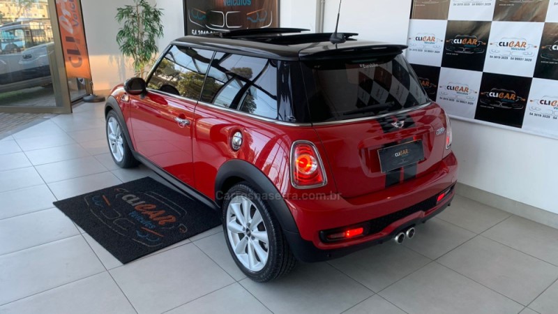 COOPER 1.6 S 16V TURBO GASOLINA 2P AUTOMÁTICO - 2012 - CAXIAS DO SUL