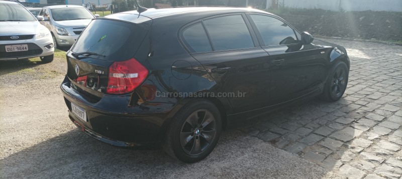 118I 1.8 UE71 16V GASOLINA 4P AUTOMÁTICO - 2010 - FARROUPILHA