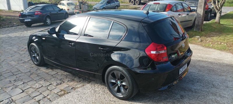 118I 1.8 UE71 16V GASOLINA 4P AUTOMÁTICO - 2010 - FARROUPILHA