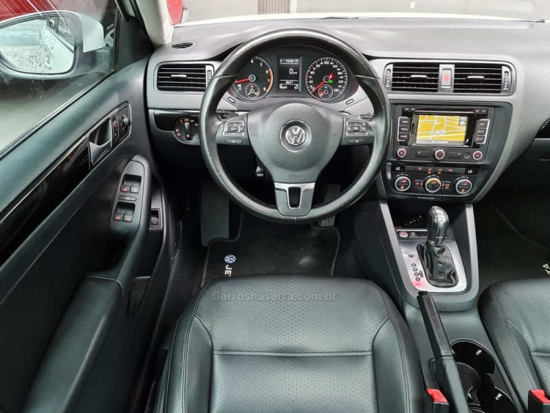 JETTA 2.0 COMFORTLINE FLEX 4P TIPTRONIC - 2014 - NOVO HAMBURGO