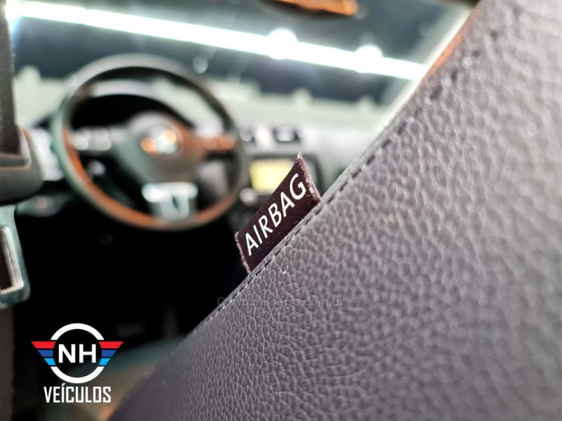 JETTA 2.0 COMFORTLINE FLEX 4P TIPTRONIC - 2014 - NOVO HAMBURGO