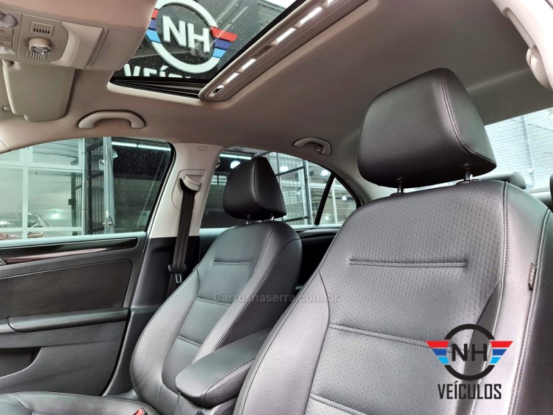 JETTA 2.0 COMFORTLINE FLEX 4P TIPTRONIC - 2014 - NOVO HAMBURGO