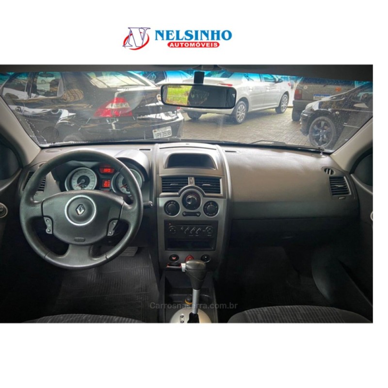 MÉGANE 2.0 DYNAMIQUE SEDAN 16V GASOLINA 4P AUTOMÁTICO - 2010 - CAXIAS DO SUL