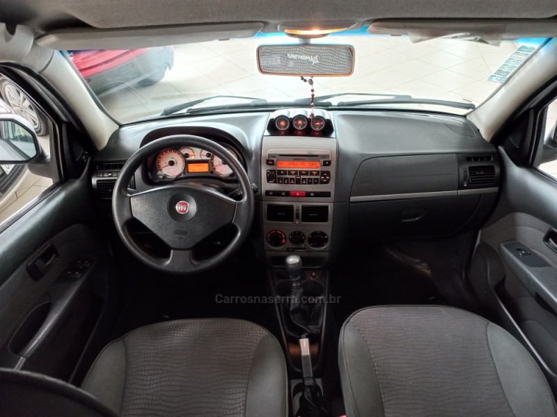 PALIO 1.8 MPI ADVENTURE LOCKER WEEKEND 16V FLEX 4P MANUAL - 2011 - FARROUPILHA
