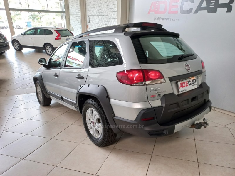 PALIO 1.8 MPI ADVENTURE LOCKER WEEKEND 16V FLEX 4P MANUAL - 2011 - FARROUPILHA