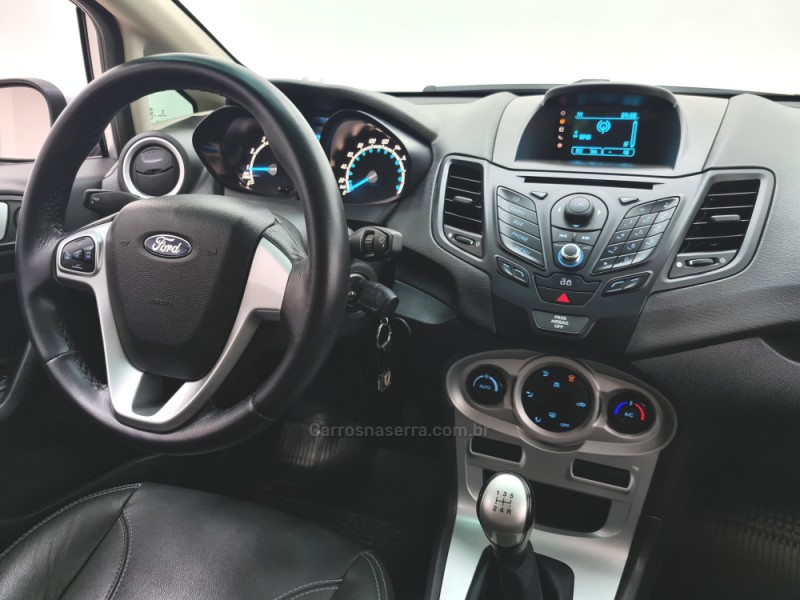FIESTA 1.6 MPI SEDAN 8V FLEX 4P MANUAL - 2015 - SANTA CRUZ DO SUL