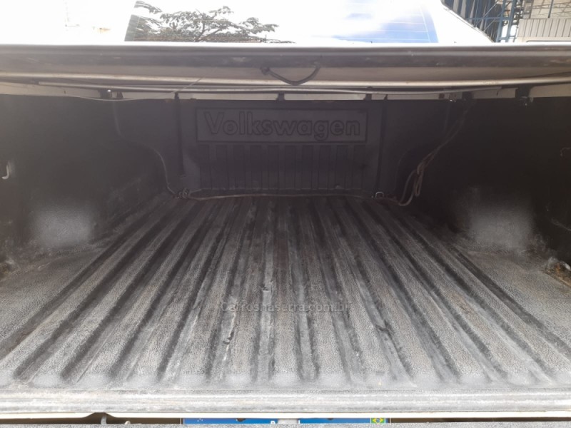 AMAROK 3.0 V6 TDI HIGHLINE CD DIESEL 4MOTION AUTOMÁTICO - 2019 - VACARIA