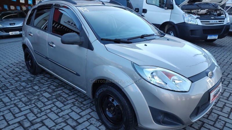 FIESTA 1.0 SE 8V FLEX 4P MANUAL - 2014 - CAXIAS DO SUL