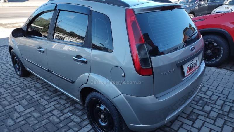 FIESTA 1.0 SE 8V FLEX 4P MANUAL - 2014 - CAXIAS DO SUL