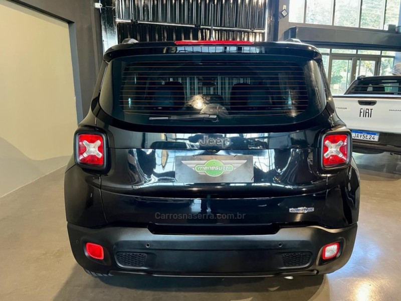 RENEGADE 1.8 16V FLEX LONGITUDE 4P AUTOMÁTICO - 2017 - CAXIAS DO SUL