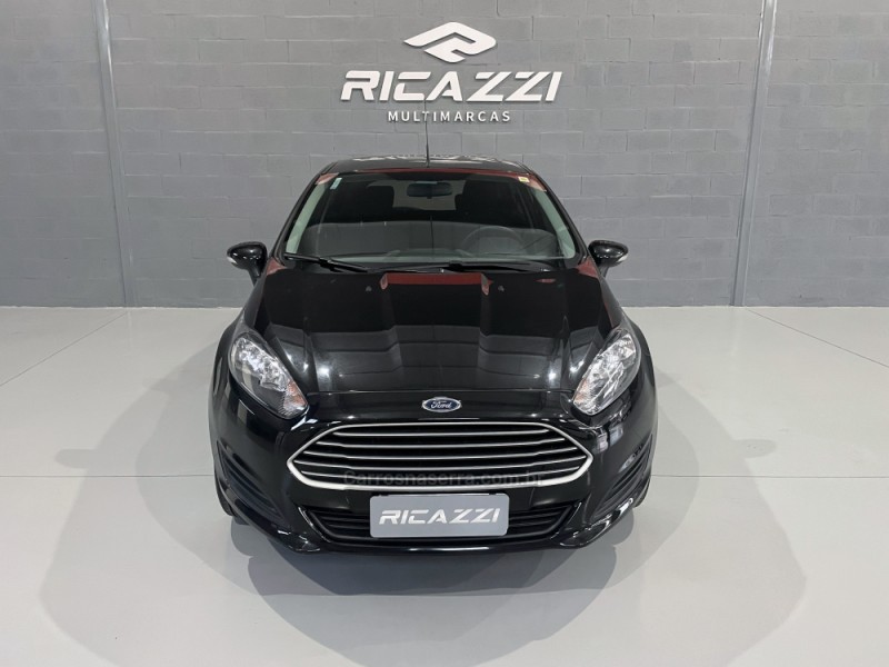 FIESTA 1.6 SE HATCH 16V FLEX 4P MANUAL - 2017 - ESTâNCIA VELHA