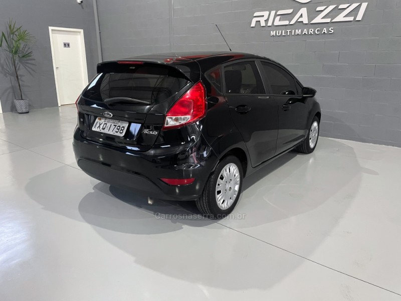 FIESTA 1.6 SE HATCH 16V FLEX 4P MANUAL - 2017 - ESTâNCIA VELHA