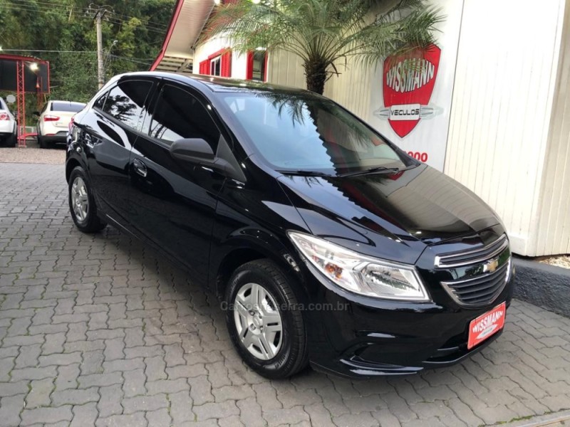 onix 1.0 lt plus 8v flex 4p manual 2015 tres coroas