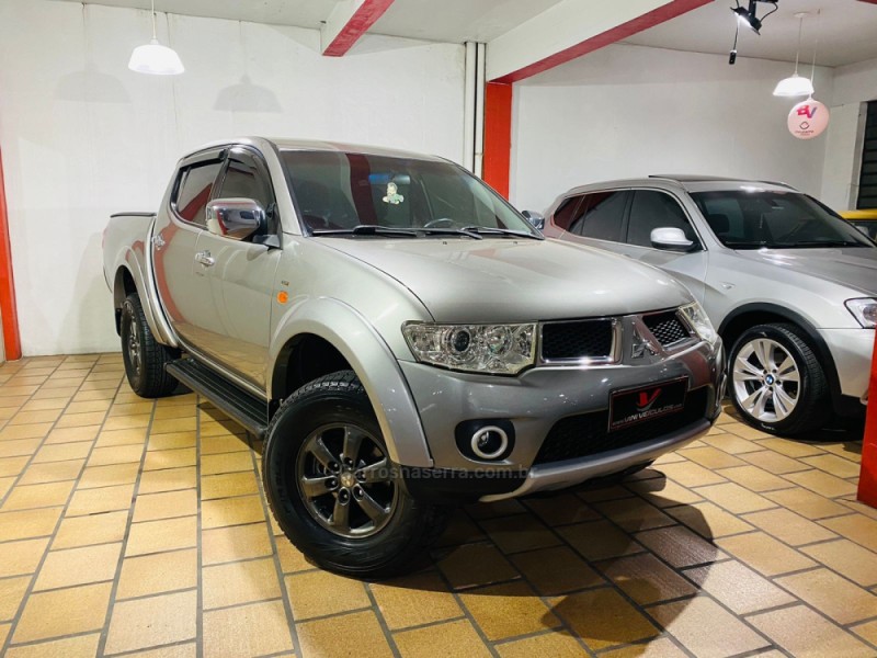 L200 TRITON 3.2 HPE 4X4 CD 16V TURBO INTERCOOLER DIESEL 4P AUTOMÁTICO - 2013 - CAXIAS DO SUL
