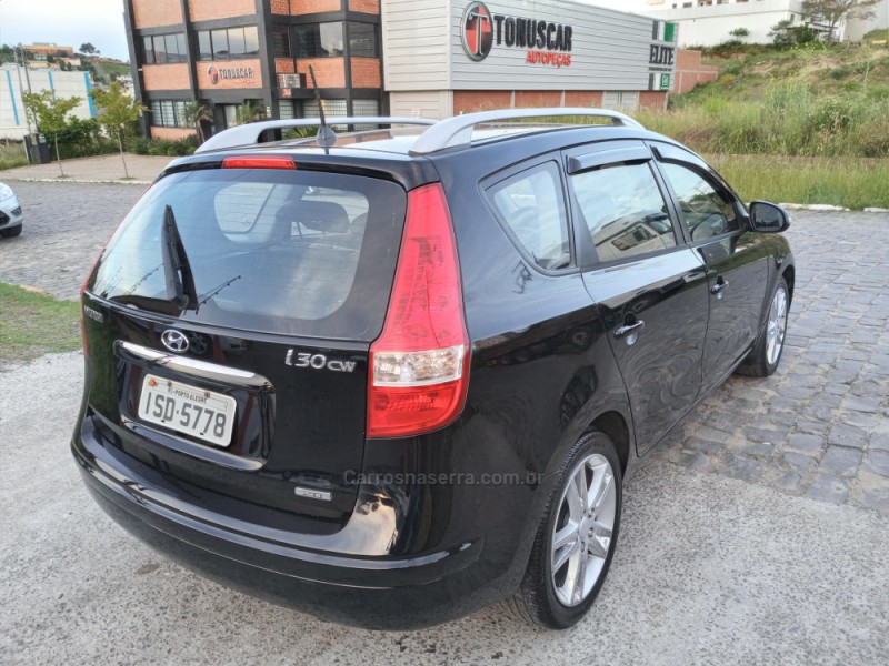 I30 CW 2.0 MPFI GLS 16V GASOLINA 4P MANUAL - 2011 - FARROUPILHA