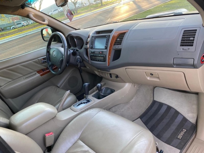 HILUX SW4 3.0 SRV 4X4 7 LUGARES 16V TURBO INTERCOOLER DIESEL 4P AUTOMÁTICO - 2009 - DOIS IRMãOS