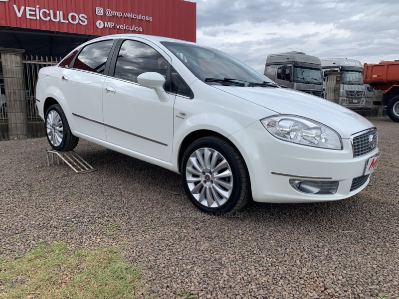 LINEA 1.8 ABSOLUTE 16V FLEX 4P AUTOMATIZADO - 2013 - BOM PRINCíPIO