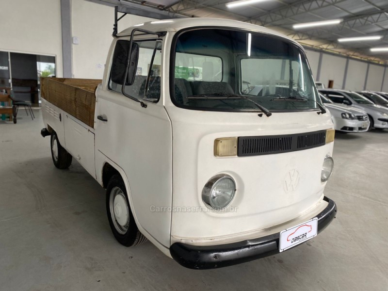 KOMBI 1.6 PICK-UP CS 8V GASOLINA 2P MANUAL - 1986 - BOM PRINCíPIO