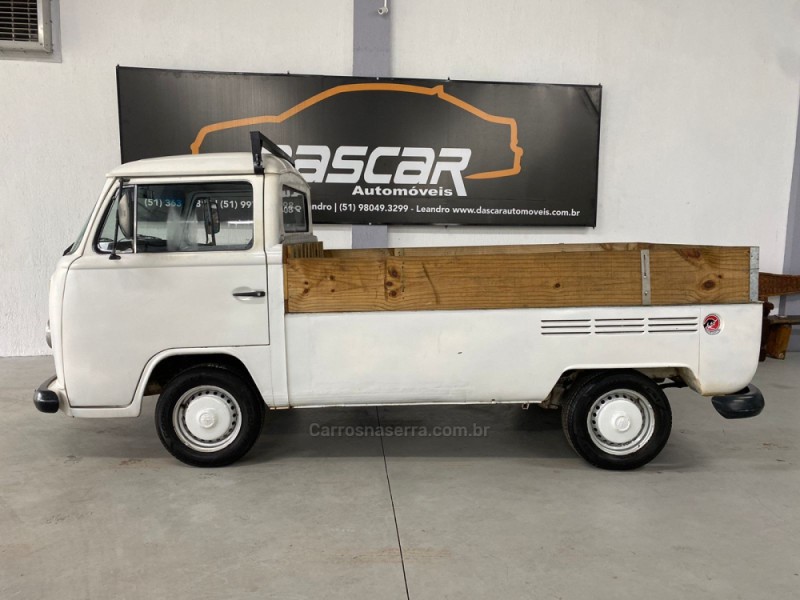 KOMBI 1.6 PICK-UP CS 8V GASOLINA 2P MANUAL - 1986 - BOM PRINCíPIO