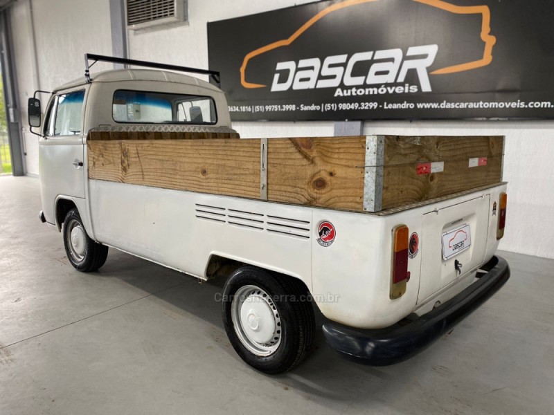 KOMBI 1.6 PICK-UP CS 8V GASOLINA 2P MANUAL - 1986 - BOM PRINCíPIO