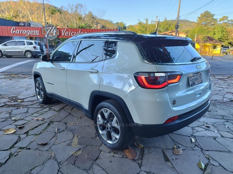 COMPASS 2.0 16V FLEX LIMITED AUTOMÁTICO - 2017 - TRêS COROAS