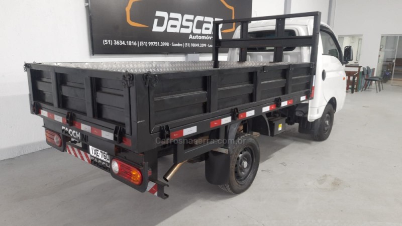 HR 2.5 TCI HD LONGO COM CAÇAMBA 4X2 8V 97CV TURBO INTERCOOLER DIESEL 2P MANUAL - 2016 - BOM PRINCíPIO