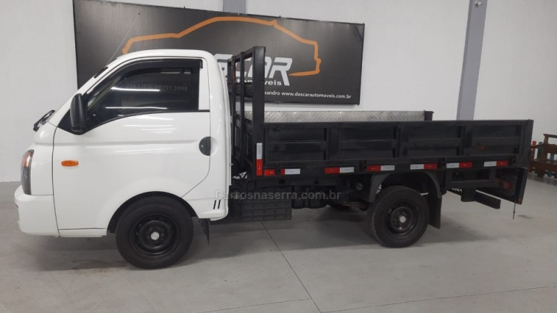 HR 2.5 TCI HD LONGO COM CAÇAMBA 4X2 8V 97CV TURBO INTERCOOLER DIESEL 2P MANUAL - 2016 - BOM PRINCíPIO