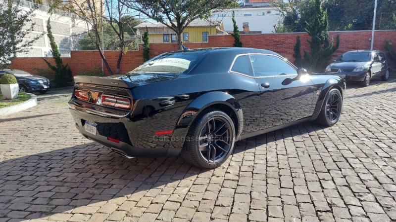 CHALLENGER 6.4 SRT8 HEMI V8 16V GASOLINA 2P MANUAL - 2021 - CAXIAS DO SUL