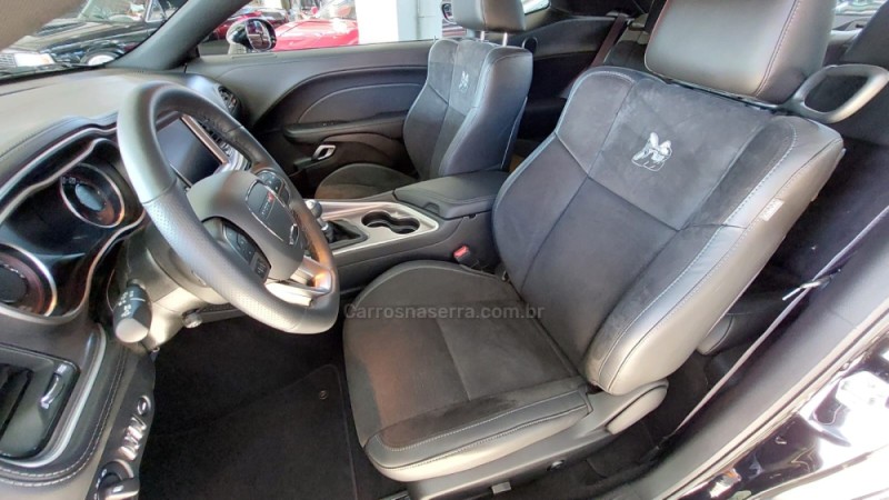 CHALLENGER 6.4 SRT8 HEMI V8 16V GASOLINA 2P MANUAL - 2021 - CAXIAS DO SUL