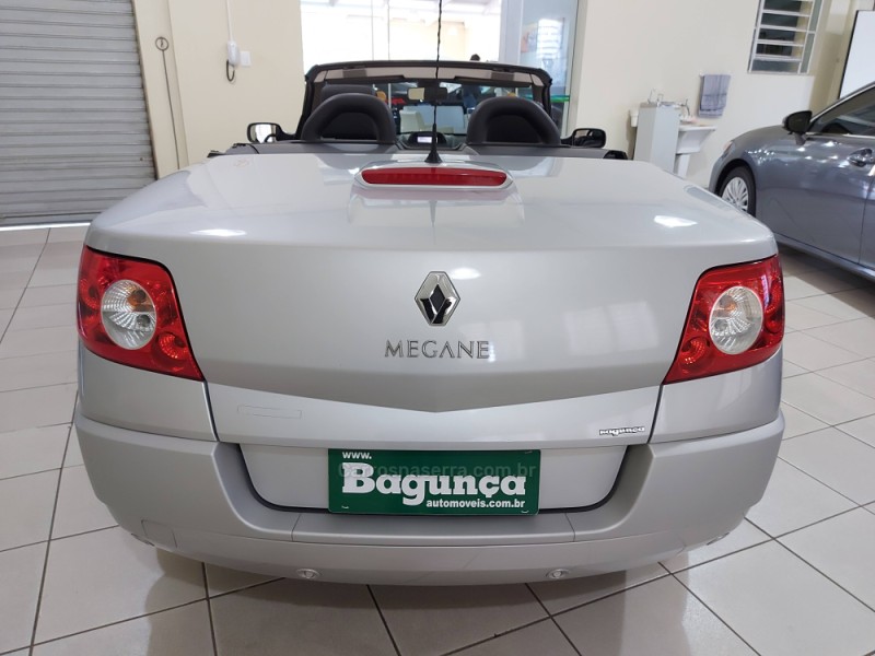 MÉGANE 2.0 DYNAMIQUE COUPÉ CABRIOLET 16V GASOLINA 2P AUTOMÁTICO - 2008 - NOVO HAMBURGO