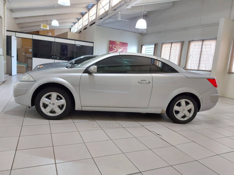 MÉGANE 2.0 DYNAMIQUE COUPÉ CABRIOLET 16V GASOLINA 2P AUTOMÁTICO - 2008 - NOVO HAMBURGO
