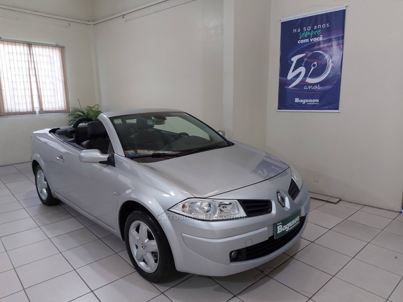 megane 2.0 dynamique coupe cabriolet 16v gasolina 2p automatico 2008 novo hamburgo