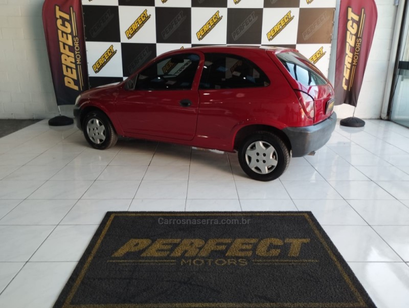 CELTA 1.0 MPFI LIFE 8V GASOLINA 2P MANUAL - 2009 - PORTãO