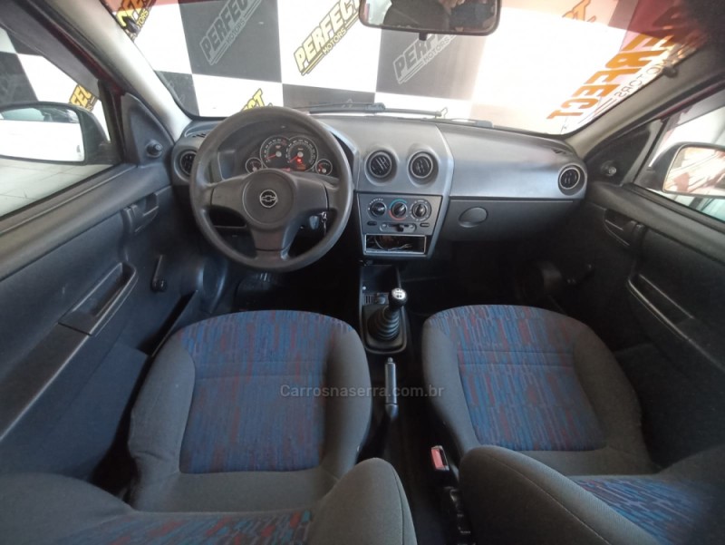 CELTA 1.0 MPFI 8V GASOLINA 2P MANUAL - 2009 - PORTãO